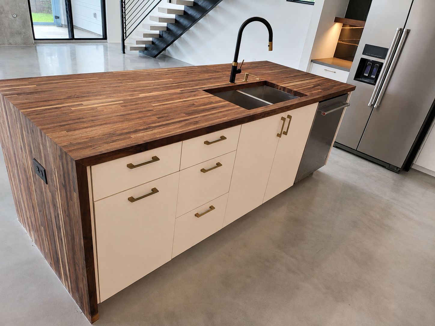 Waterfall Island Kitchen